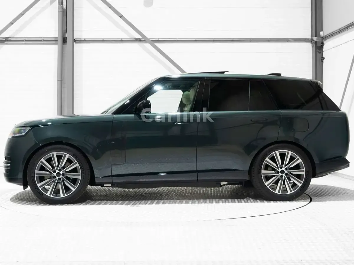 Neu Land Rover Range Rover 551 PS (405 kW) 2026 Belgravia green SUV
