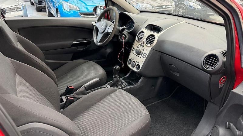 Gebraucht Opel Corsa Selection 60 PS (44 kW) 2009 Rot Kleinwagen