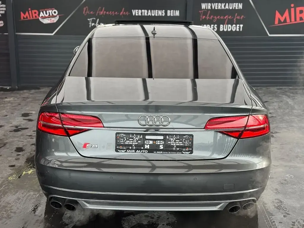 Gebraucht Audi S8 519 PS (381 kW) 2012 Grau Limousine