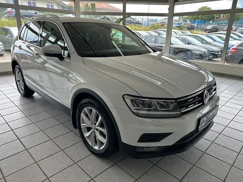 Gebraucht VW Tiguan 190 PS (139 kW) 2019 Pure white SUV