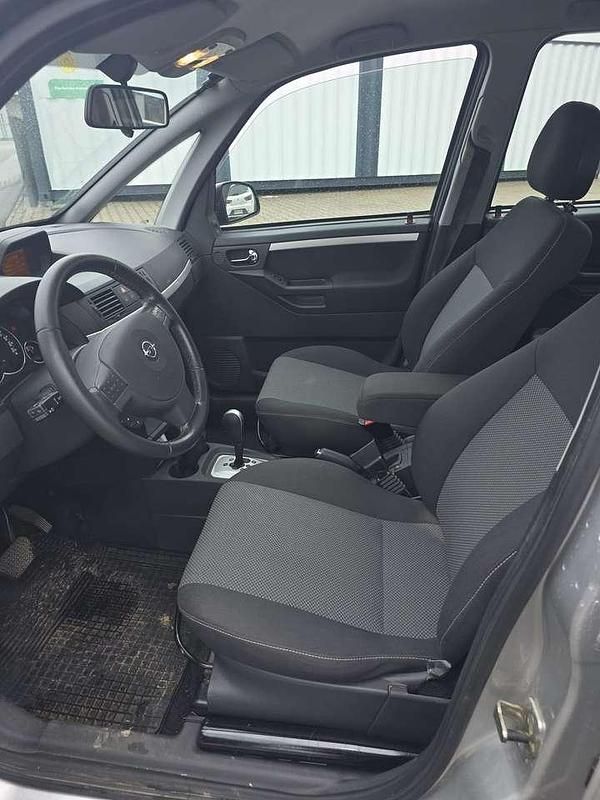 Gebraucht Opel Meriva Selection 105 PS (77 kW) 2009 Silber Van / Kleinbus