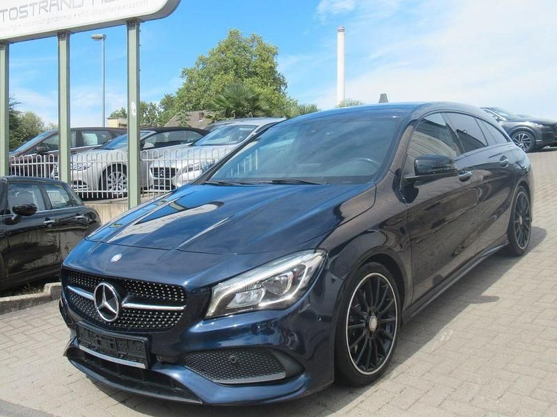 Blau Gebraucht 2016 Mercedes CLA220 Shooting Brake AMG Kombi | 18.790 € (Fairer Preis) - Bild 1/4