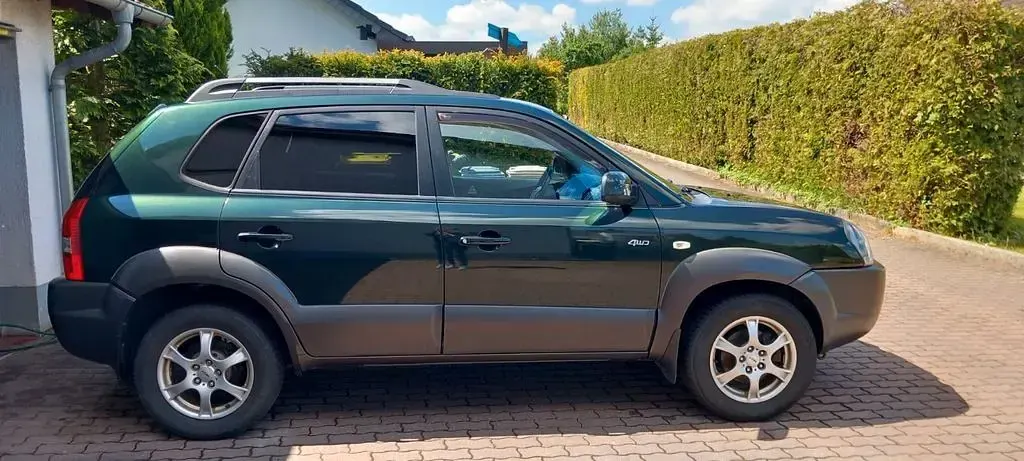 Gebraucht Hyundai Tucson GLS 140 PS (102 kW) 2009 Grün SUV