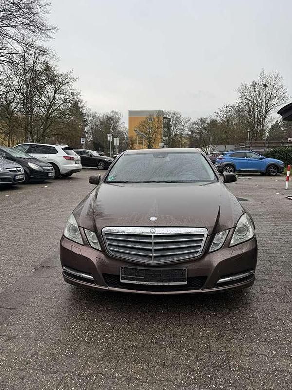 Gebraucht 2012 Mercedes E200 | 6.750 € (Fairer Preis) - Bild 1/4