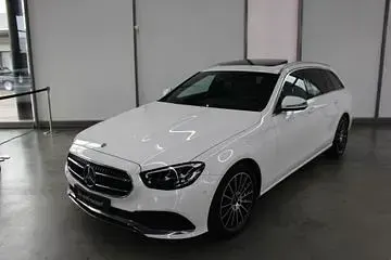 Gebraucht Mercedes E220 Avantgarde 194 PS (142 kW) 2020 Limousine