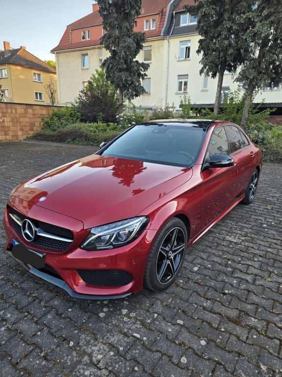 Rot Gebraucht 2015 Mercedes C200 AMG Limousine | 15.999 € (Teuer) - Bild 1/4