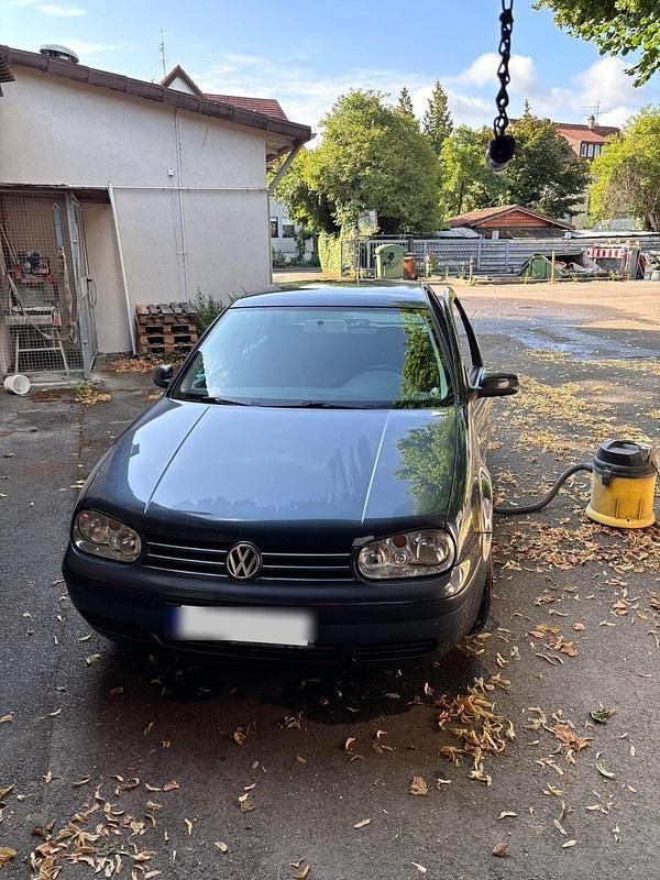 Grau Gebraucht 2002 VW Golf IV Limousine | 1.900 € (Fairer Preis) - Bild 1/4
