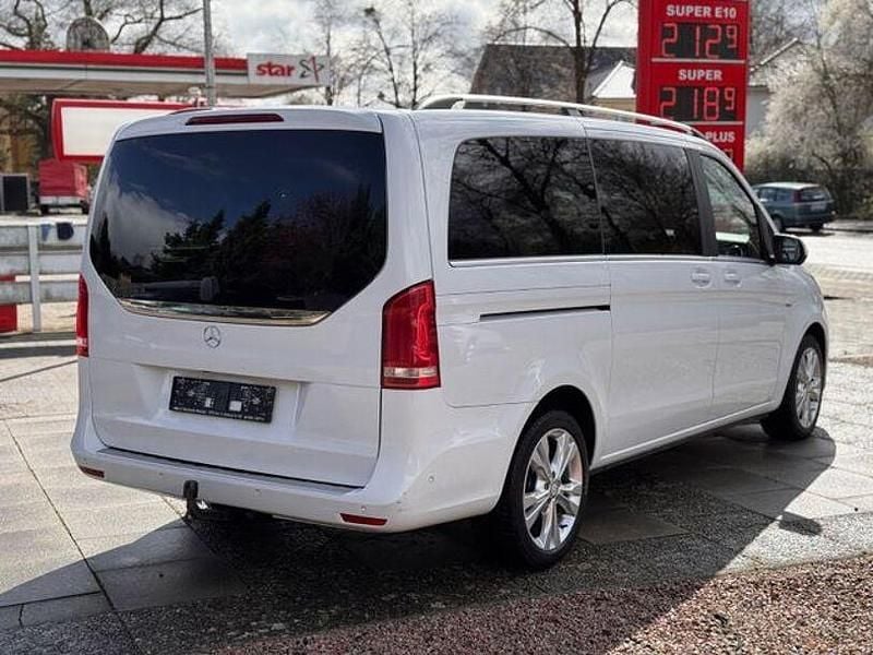 Gebraucht Mercedes V250 190 PS (139 kW) 2016 Weiß Van / Kleinbus