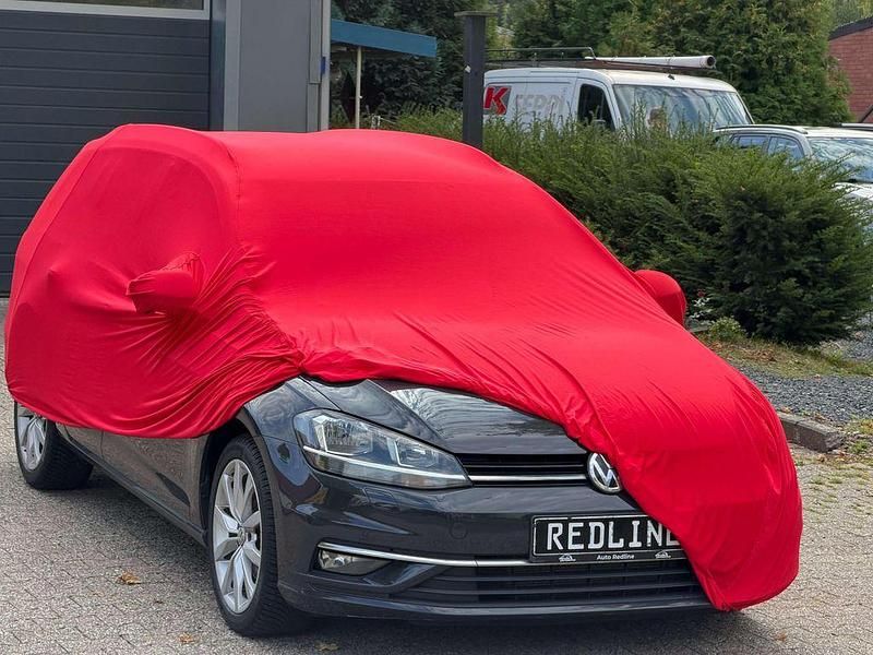 Grau Gebraucht 2018 VW Golf VII Highline Kombi | 12.000 € (Fairer Preis) - Bild 1/4