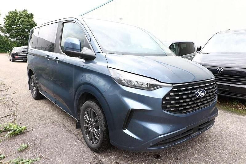 Chrome blue metallic Neu 2025 Ford Tourneo Custom Titanium Van / Kleinbus | 47.525 € (Superpreis) - Bild 1/4
