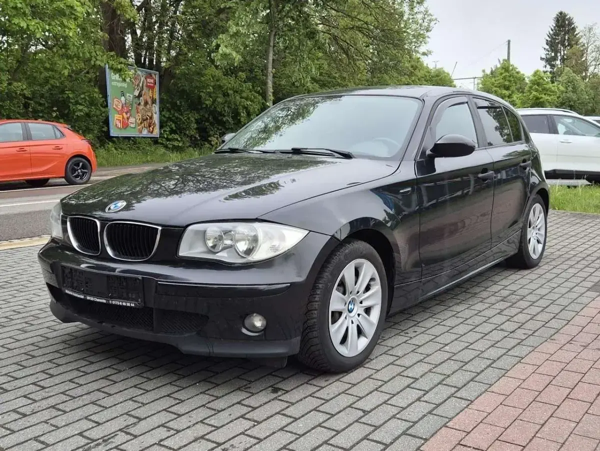 Gebraucht BMW 116 116 PS (85 kW) 2006 Black sapphire metallic Kleinwagen