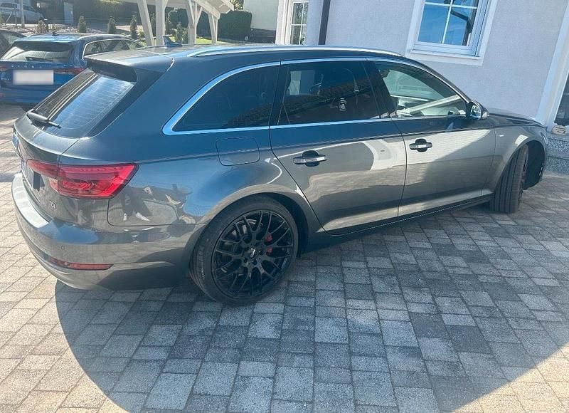 Second-hand Audi A4 S-Line 190 CP (139 kW) 2016 Argintiu Break