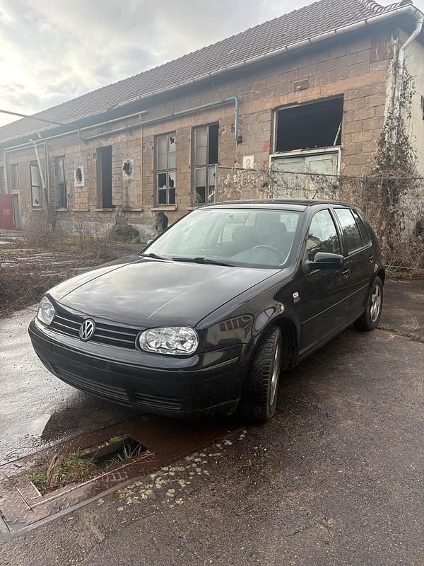 Gebraucht VW Golf IV 125 PS (91 kW) 1998 Schwarz Kleinwagen