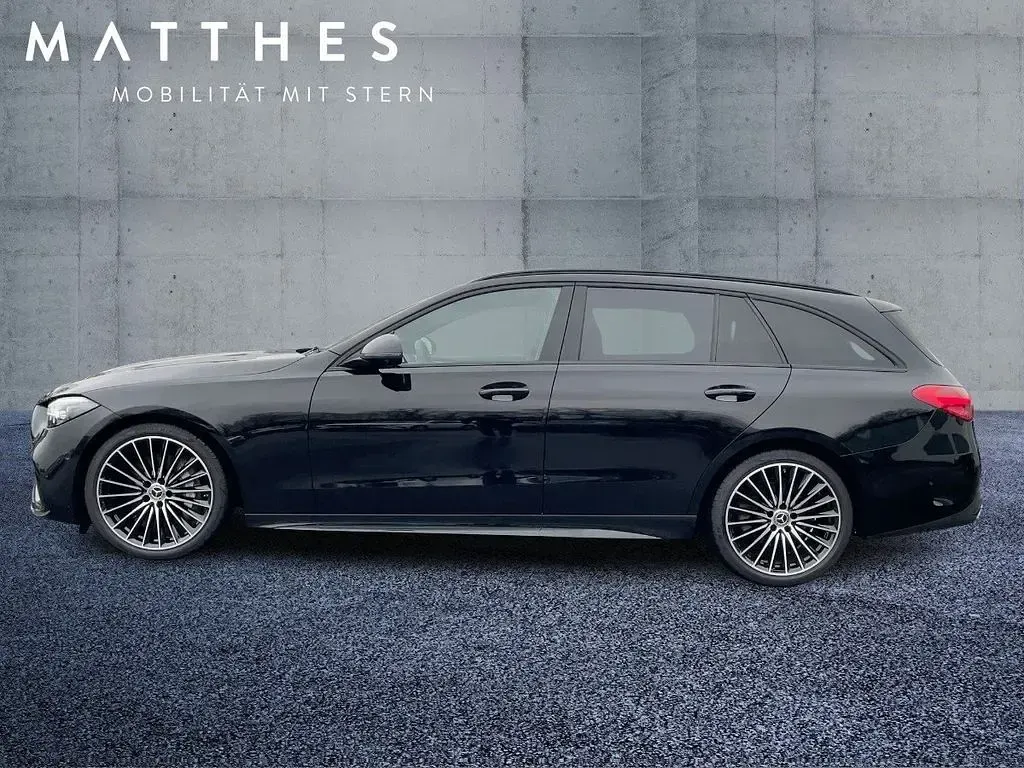 Gebraucht Mercedes C220 AMG 200 PS (147 kW) 2025 Schwarz Kombi