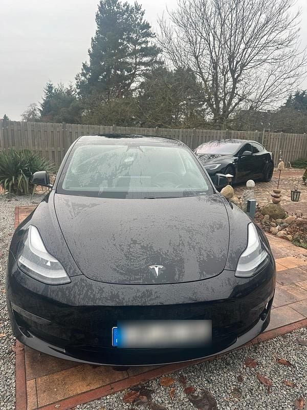 Schwarz Gebraucht 2021 Tesla Model 3 Performance Limousine | 26.500 € (Guter Preis) - Bild 1/4