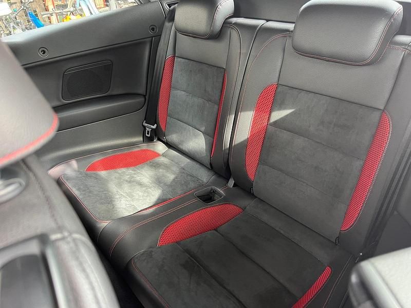 Gebraucht VW Golf Cabriolet 105 PS (77 kW) 2013 Schwarz Cabrio