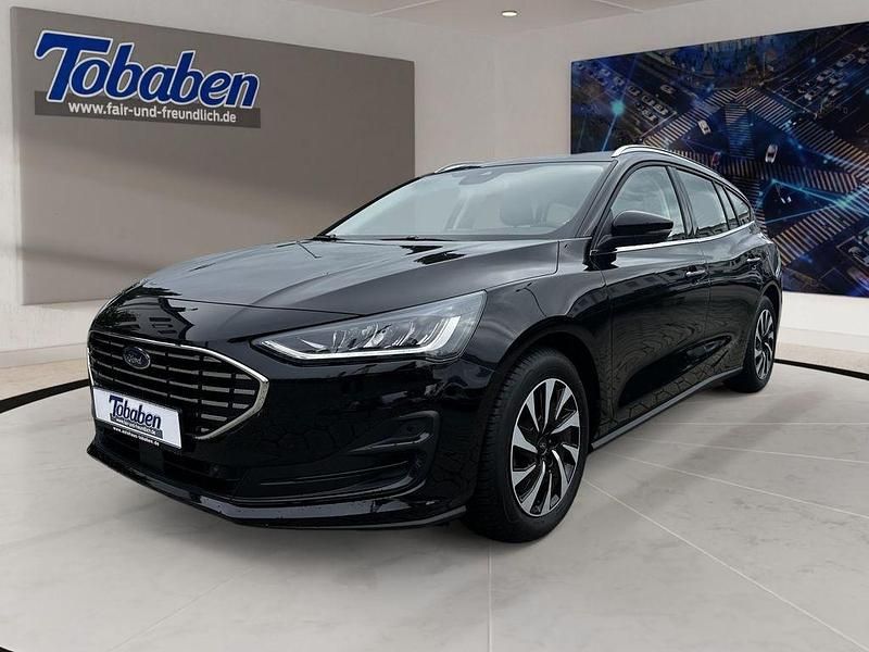 Schwarz Gebraucht 2024 Ford Focus Titanium Limousine | 26.690 € (Fairer Preis) - Bild 1/4