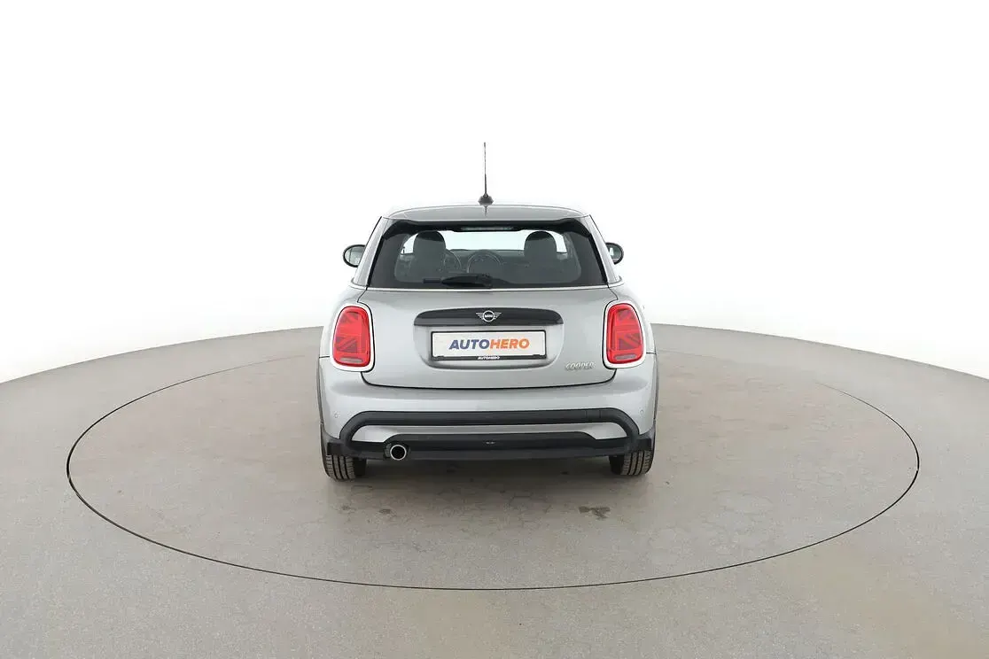 Gebraucht Mini Cooper Essential 136 PS (100 kW) 2023 Grau Kleinwagen