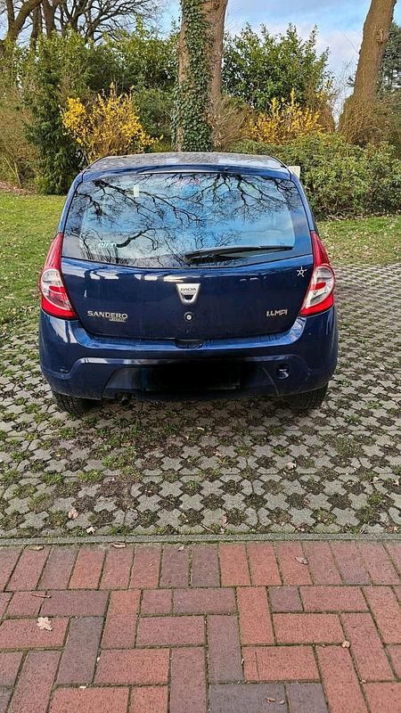 Gebraucht Dacia Sandero 75 PS (55 kW) 2009 Blau Kleinwagen