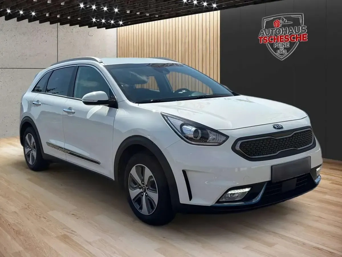 Gebraucht Kia Niro Vision 105 PS (77 kW) 2019 (ud) schneeweiss SUV