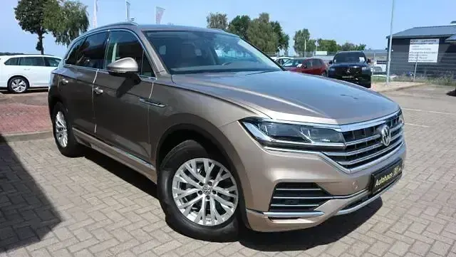 Gebraucht VW Touareg Atmosphere 286 PS (210 kW) 2018 Gold SUV