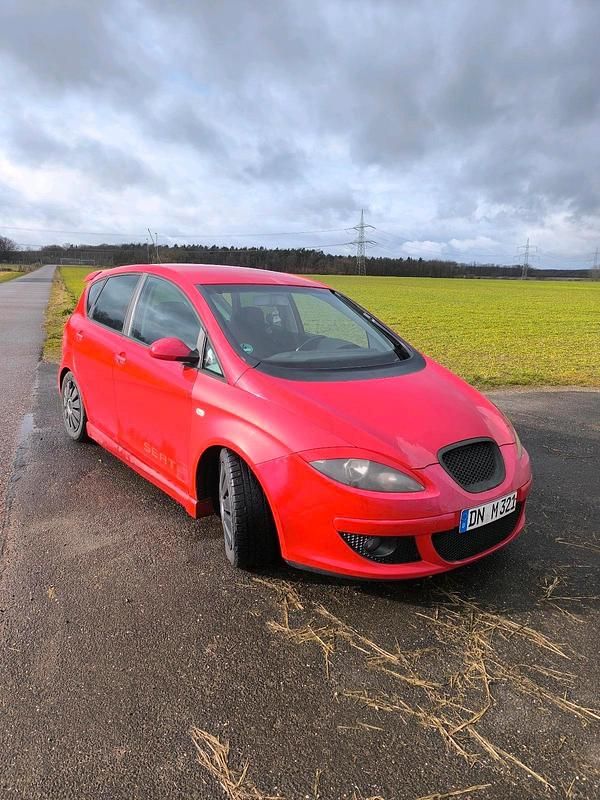 Gebraucht Seat Altea 140 PS (102 kW) 2006 Rot Van / Kleinbus