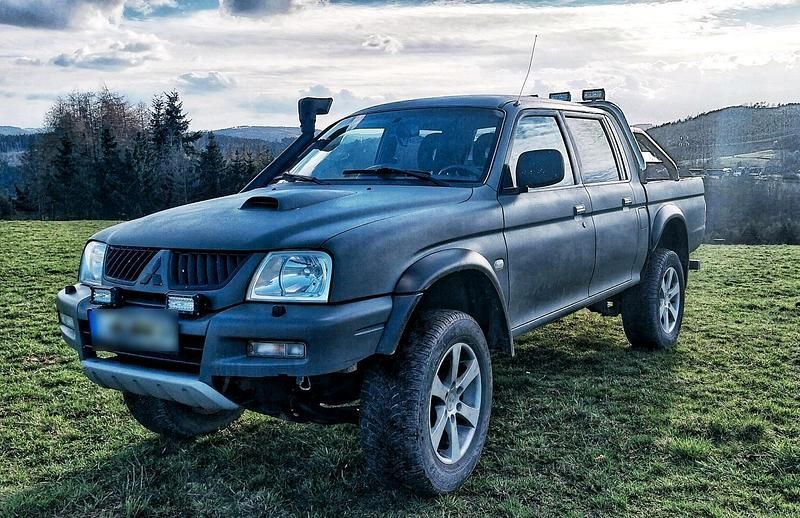 Gebraucht Mitsubishi L 130 PS (95 kW) 2005 Grau SUV