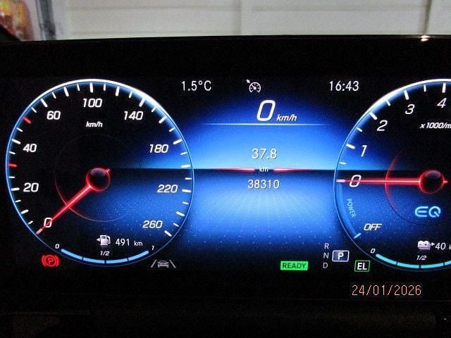 Grau Gebraucht 2022 Mercedes GLA250 SUV | 29.900 € (Superpreis) - Bild 1/4