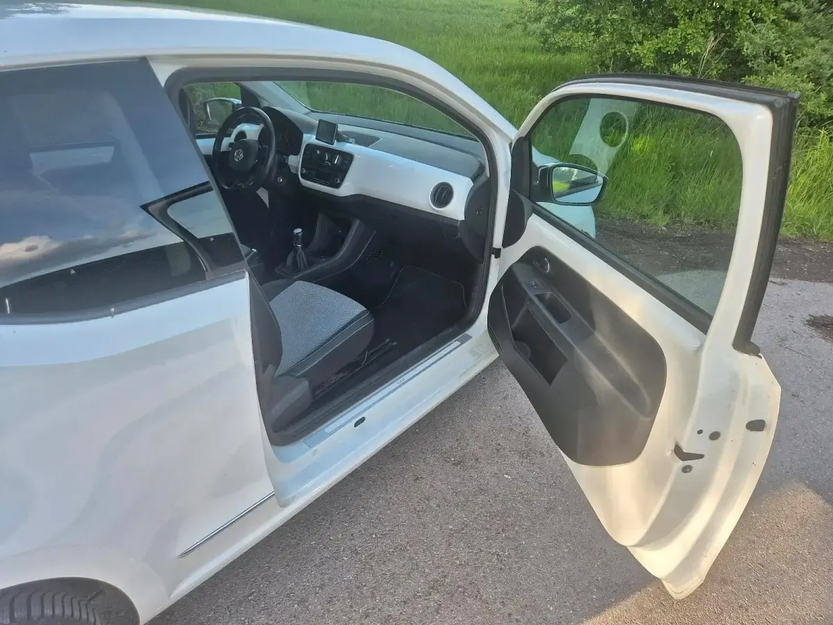 Gebraucht VW up! 60 PS (44 kW) 2012 Weiß Kleinwagen