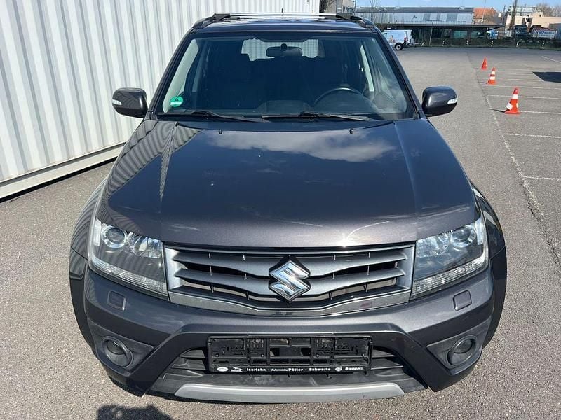 Gebraucht Suzuki Vitara 129 PS (94 kW) 2014 Grau SUV