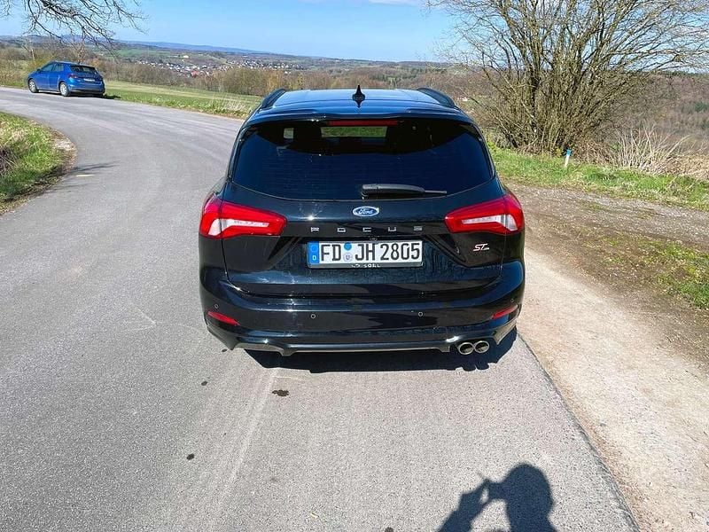 Używany Ford Focus ST-Line X 150 KM (110 kW) 2021 Czarny Kombi