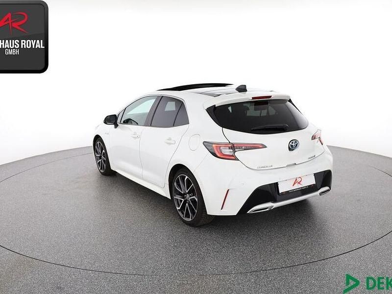 Gebraucht Toyota Corolla Lounge 184 PS (135 kW) 2020 Weiß Limousine