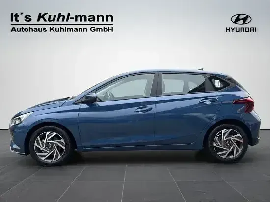 Neu Hyundai i20 Trend 101 PS (74 kW) 2025 Vibrant blue Kleinwagen