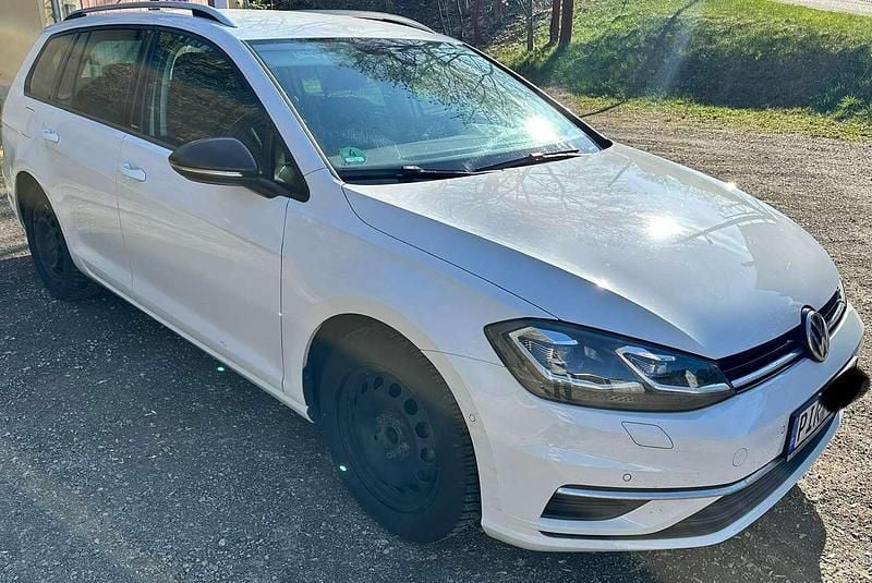 Gebraucht VW Golf VII IQ Drive 150 PS (110 kW) 2020 Weiß Kombi