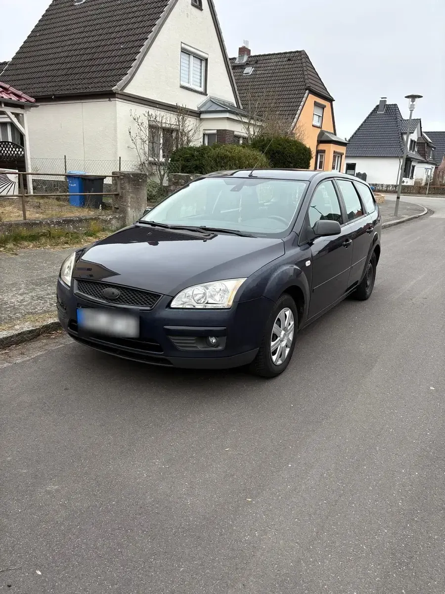 Second-hand Ford Focus 100 CP (73 kW) 2007 Albastru Break