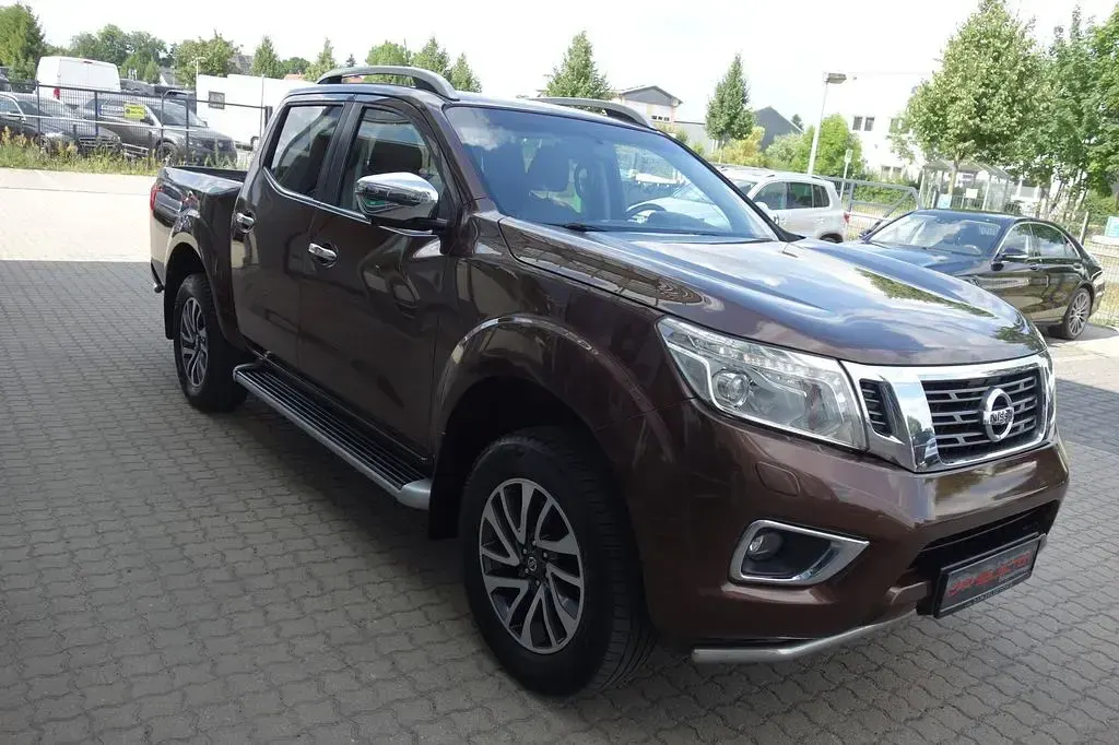 Gebraucht Nissan Navara 360º 190 PS (139 kW) 2016 Braun Pickup