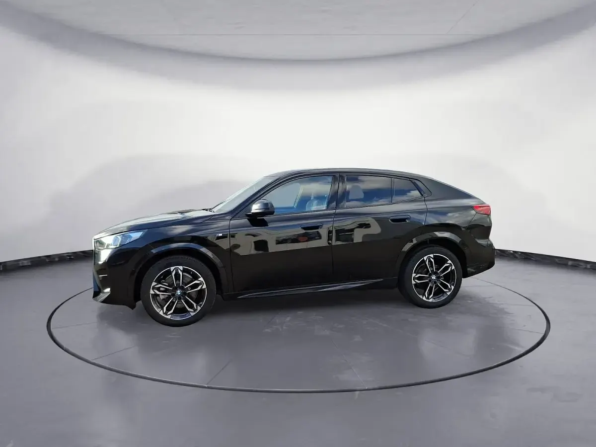Gebraucht BMW X2 Performance 156 PS (114 kW) 2025 Schwarz SUV