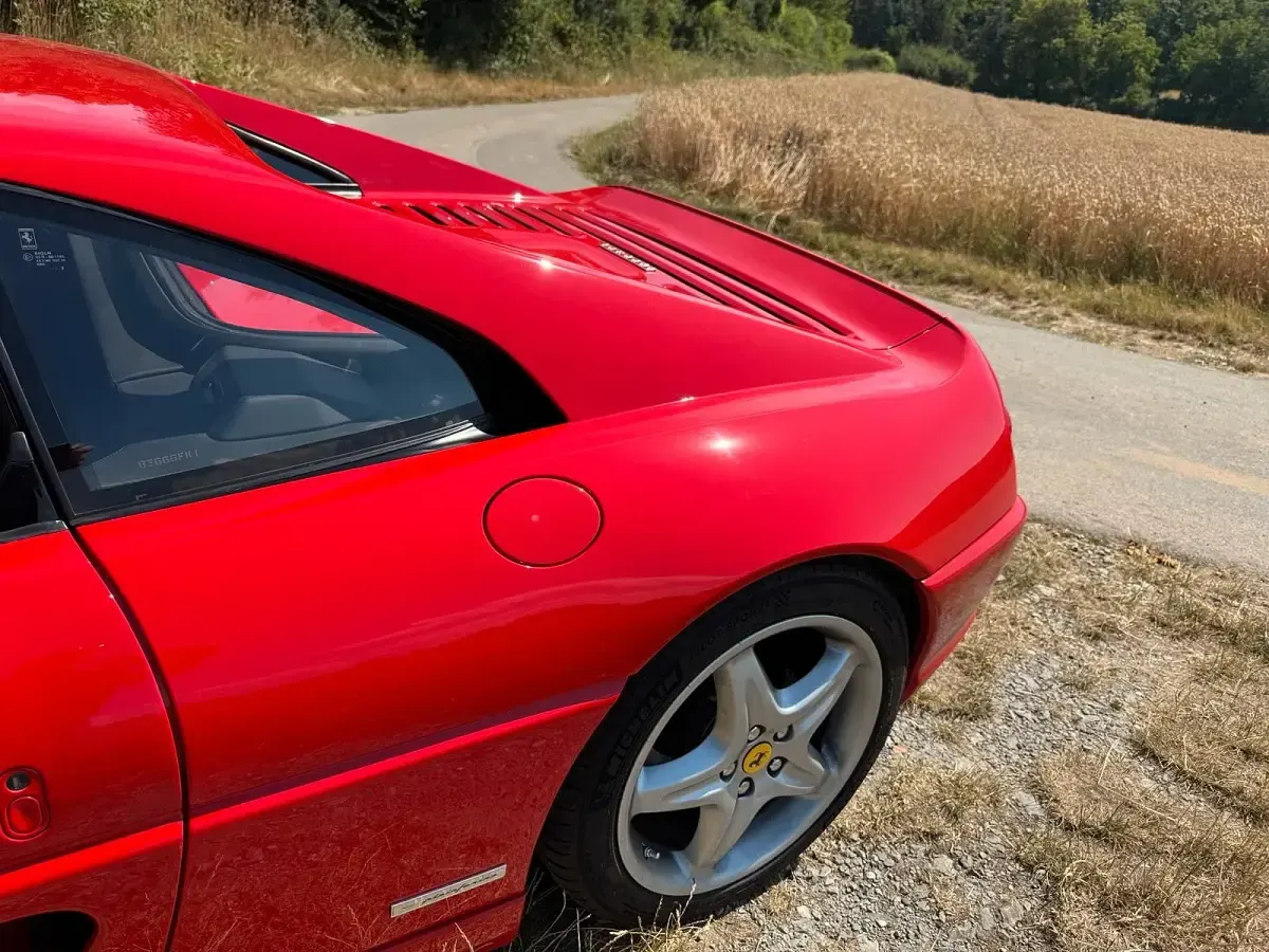Second-hand Ferrari 348 295 CP (216 kW) 1992 Roșu Cabrio