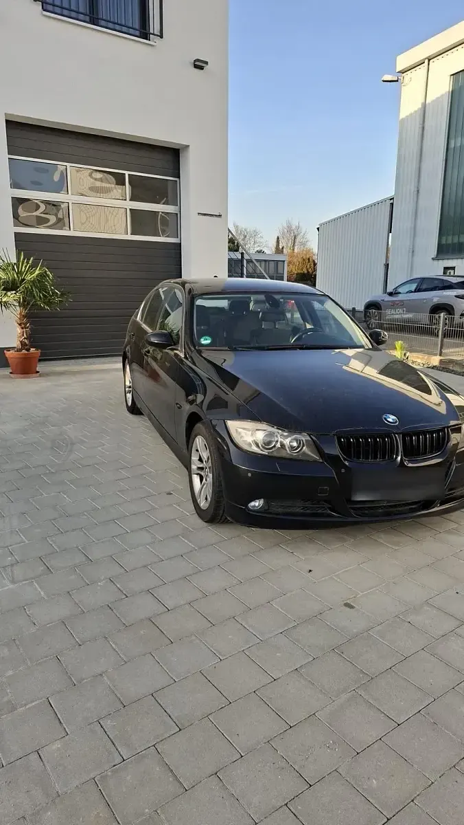 Gebraucht BMW 325 272 PS (200 kW) 2008 Limousine