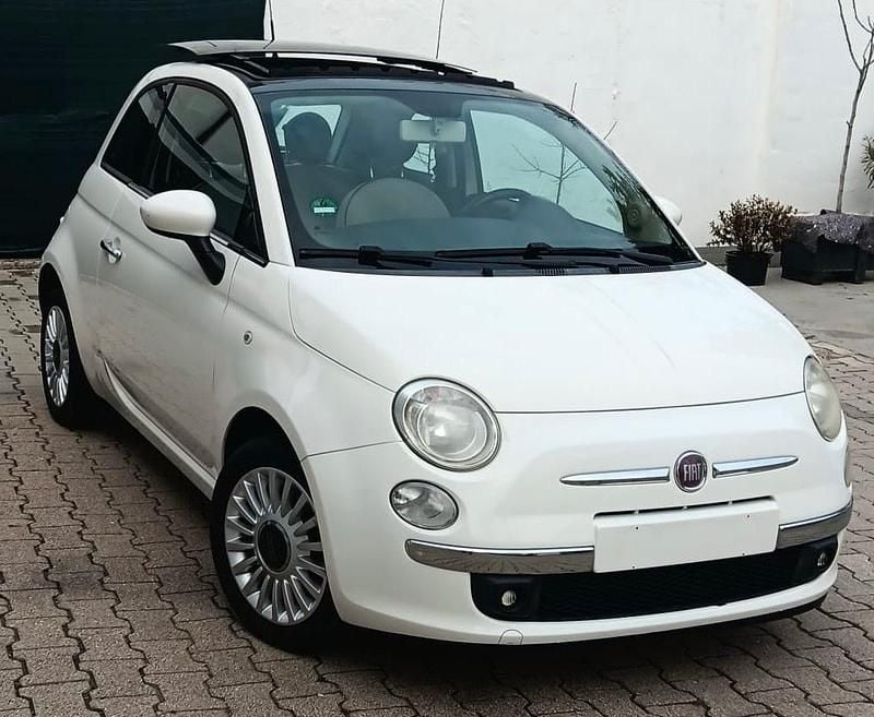 Weiß Gebraucht 2010 Fiat 500 Kleinwagen | 4.500 € (Fairer Preis) - Bild 1/4
