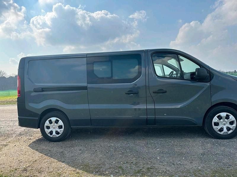 Gebraucht Renault Trafic 170 PS (125 kW) 2023 Grau Van / Kleinbus