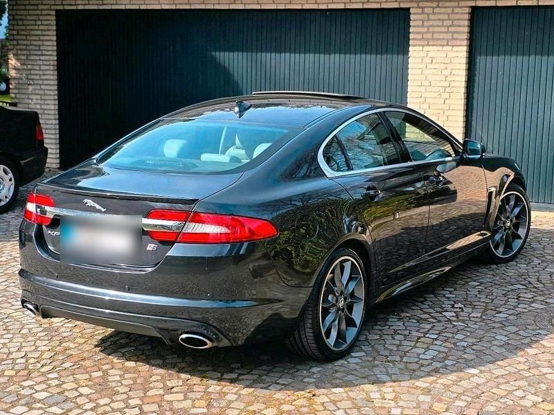 Gebraucht Jaguar XF S 275 PS (202 kW) 2012 Grau Limousine
