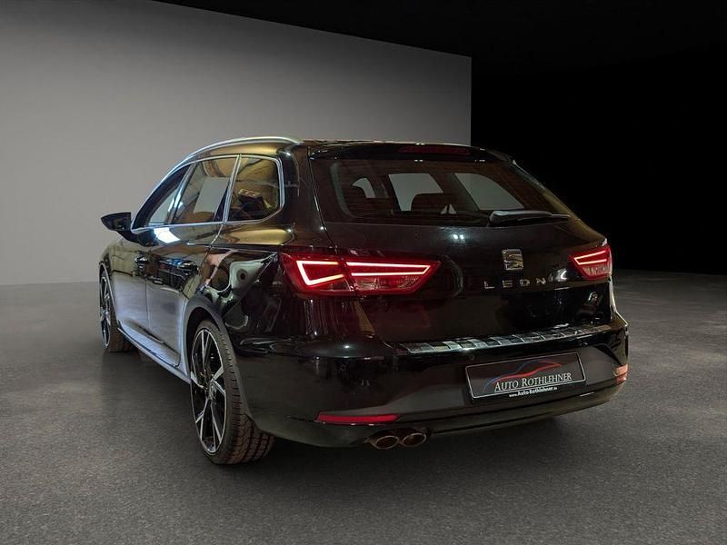 Second-hand Seat Leon ST FR 184 CP (135 kW) 2016 Negru Break