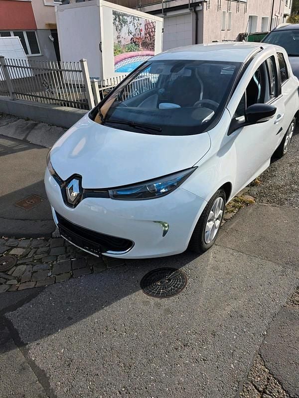 Gebraucht Renault Zoe 31 kW (43 PS) 2015 Weiß Kleinwagen