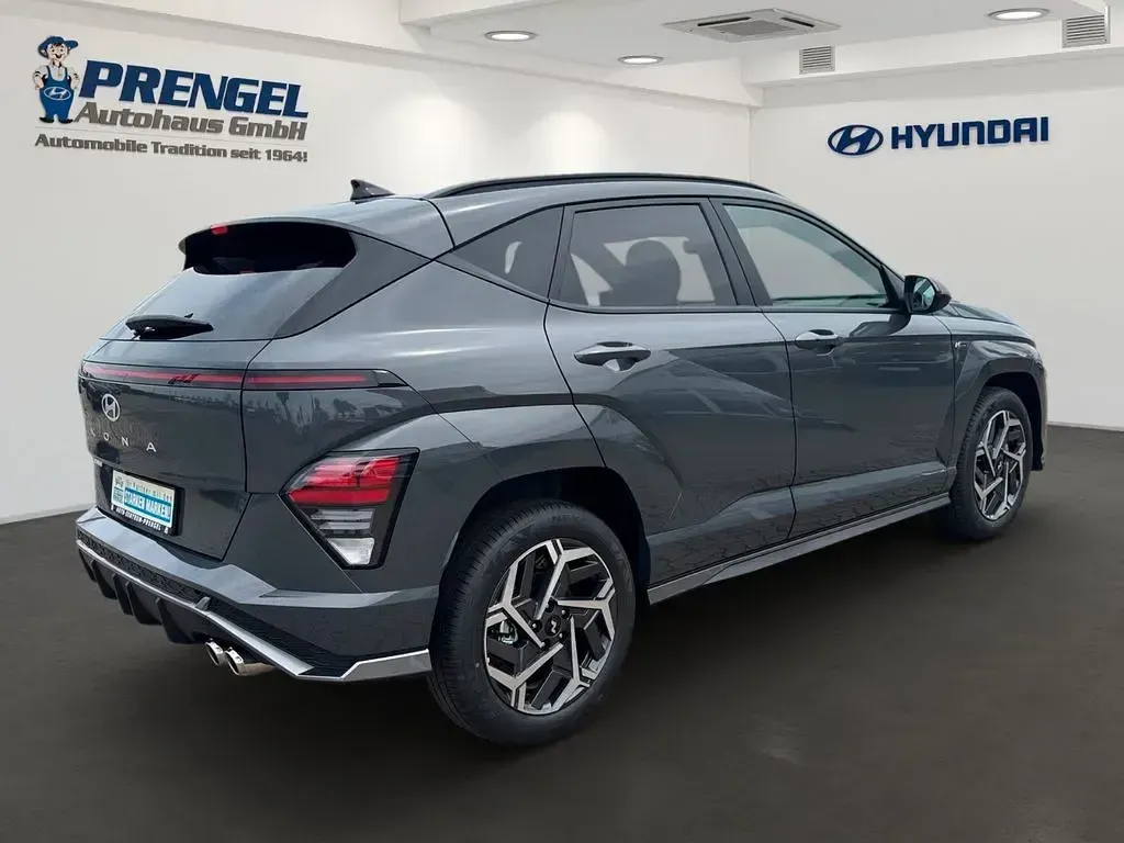 Neu Hyundai Kona N Line 150 PS (110 kW) 2026 Grau SUV