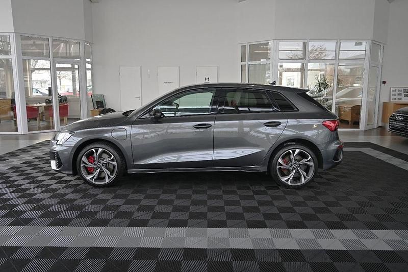 Gebraucht Audi A3 S-Line 245 PS (180 kW) 2022 Grau Limousine