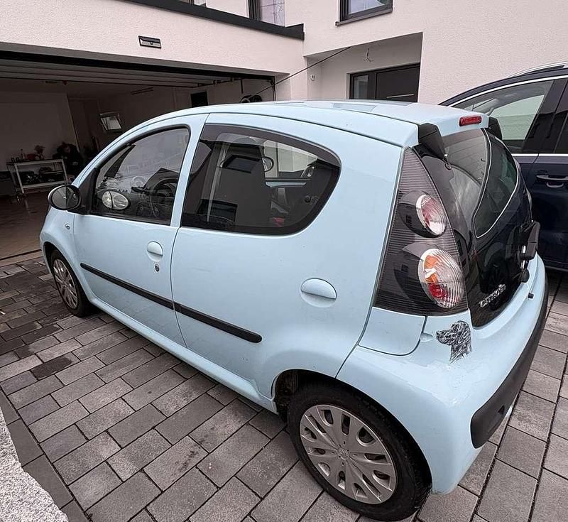 Gebraucht Citroën C1 SELECTION 68 PS (50 kW) 2012 Blau Kleinwagen