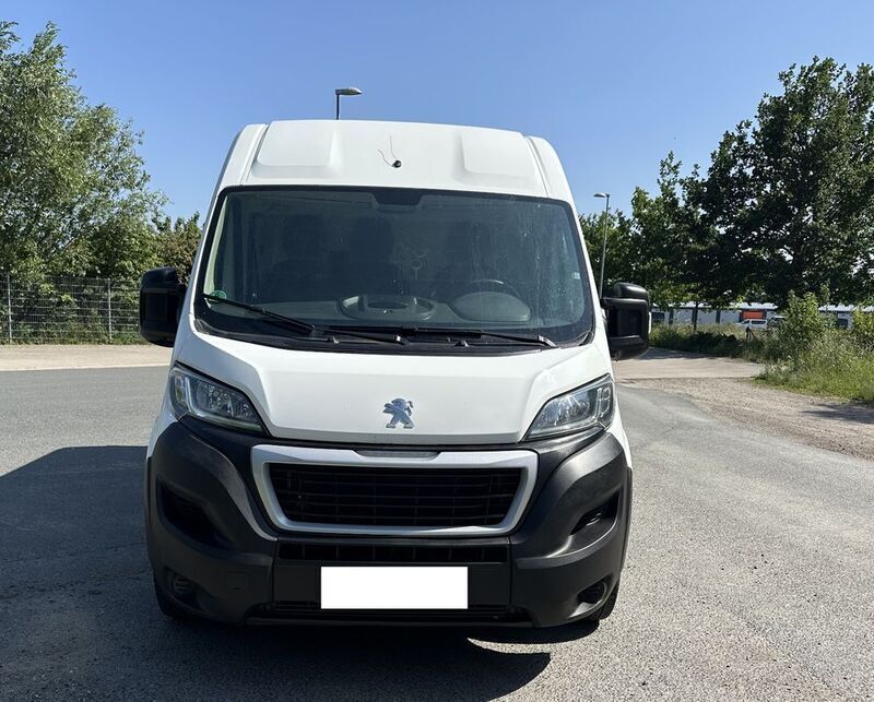 Weiß Gebraucht 2020 Peugeot Boxer Van | 9.500 € (Superpreis) - Bild 1/4