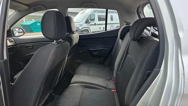 Gebraucht Kia Picanto 65 PS (47 kW) 2006 Silber Kleinwagen