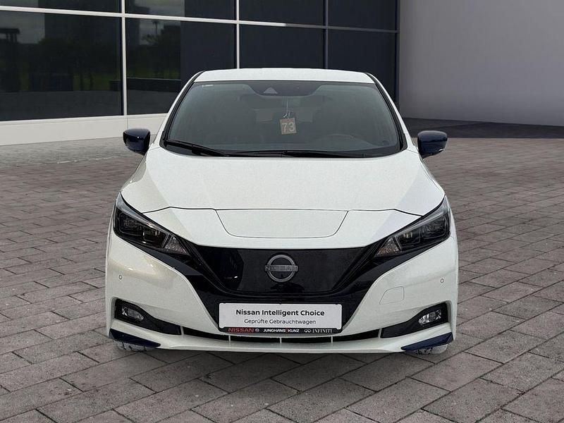 Gebraucht Nissan Leaf Tekna 160 kW (218 PS) 2022 Brilliant white (m) Kleinwagen